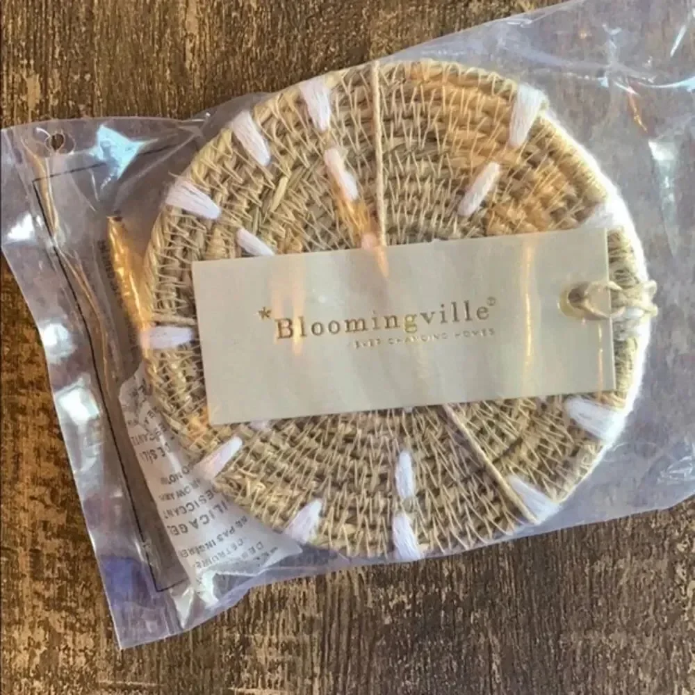 ✨HP✨Bloomingville Round Hand-Embroidered Seagrass✨